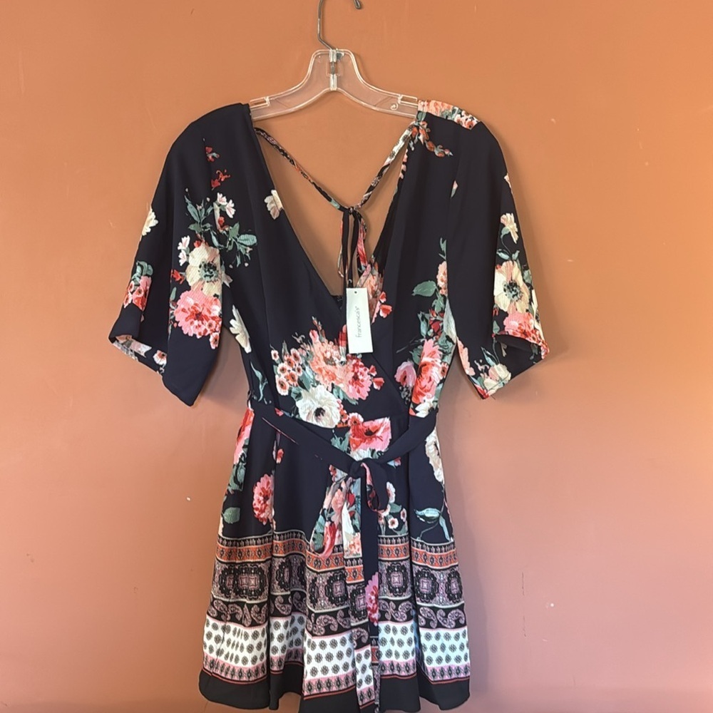 NWT Francessca’s three pink hearts flowers romper size L